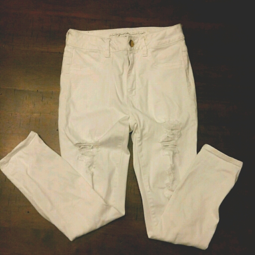 AE Hi-Rise Jegging Crop White Jeans